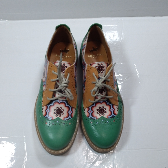 Embassy london - Picture 2 of 14